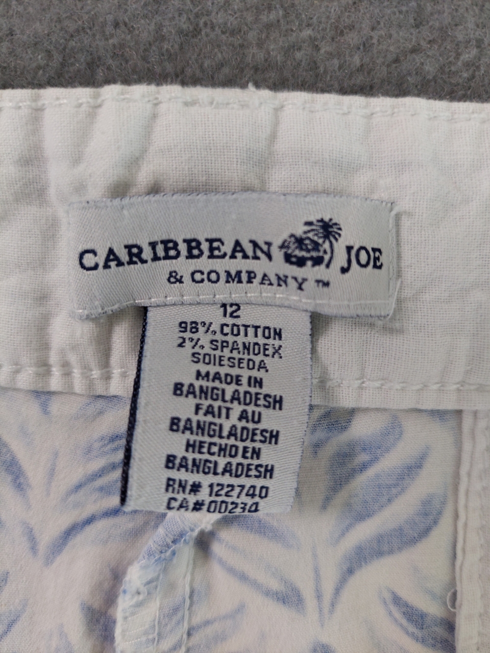 Caribbean Joe Blue & White Leaf Print Tropical Cotton Blend Shorts Size 12 - Picture 8 of 10